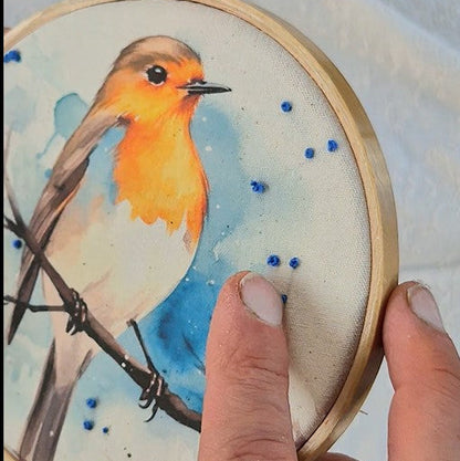 Quadro com detalhes bordados - Pássaro na neve PAS0128B